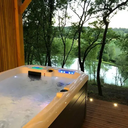 Casa vacanze Les Du - - Petit Déjeuné - Du Frêne&cabane Du Chêne Premium