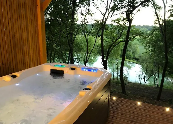 Casa de Férias Les Du - - Petit Déjeuné - Du Frêne&cabane Du Chêne Premium